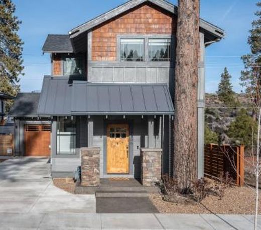Bend Mountain Modern