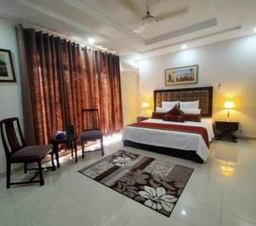 Gulberg Guest House