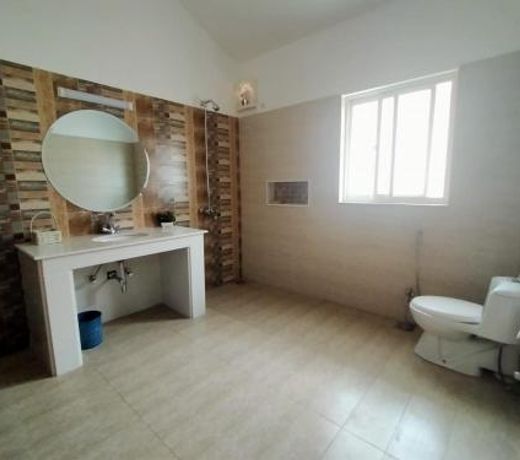 Gulberg Guest House