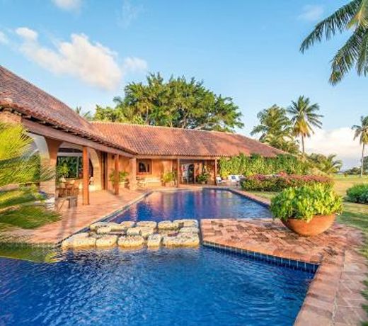 Las Minas Villa Sleeps 8 with Pool Air Con and WiFi