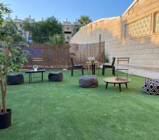 The Private House 3 ×¨×©×ª ××××ª ××¤×¨××