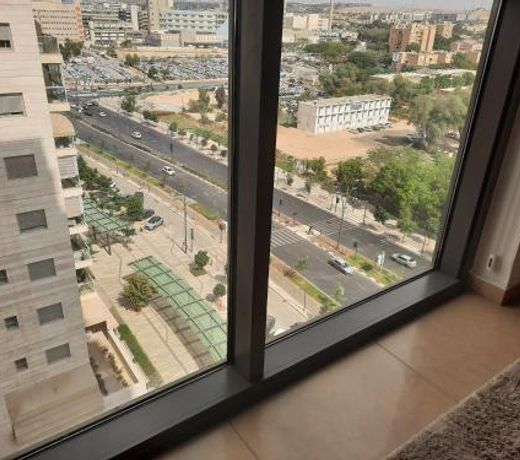 The Shinning Star - New 3 bedroom apartment