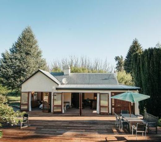 Pear Tree Cottage l Country Luxury l Hot Tub l 15 Guests