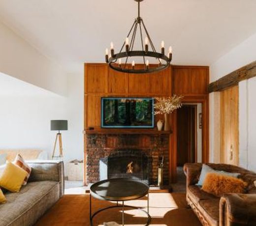 Pear Tree Cottage l Country Luxury l Hot Tub l 15 Guests
