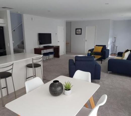 Delightful Petone Townhouse
