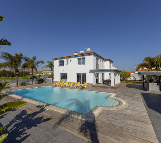 Larnaca Villa Zoe in Larnaca