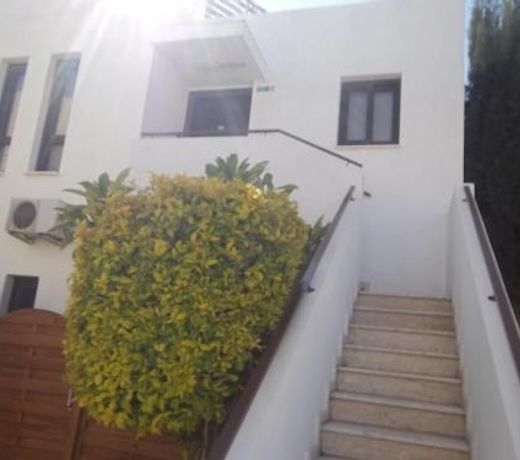Amazing modern 2 bedroom flat in Oroklini Larnaca
