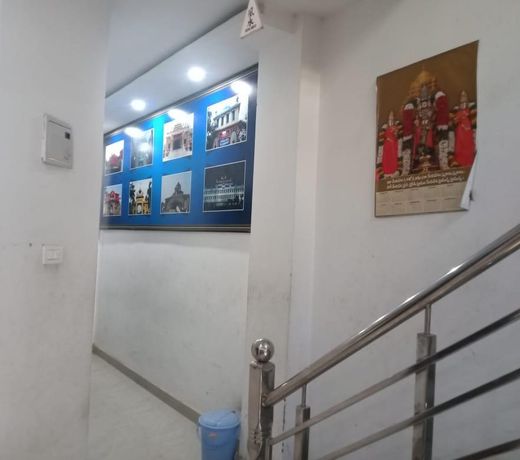 Shri Balaji Paying Guest House
