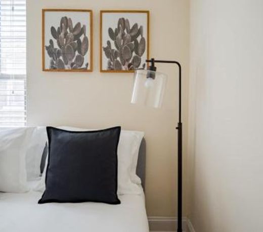 Logan Square Serene 3BR Apt Comfy King Sized Beds