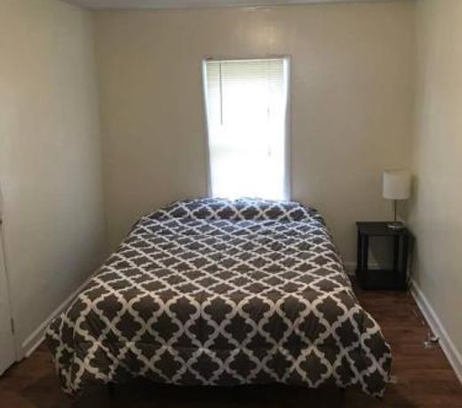 Quaint 3 Bedroom 1.5 Bath House to Yourself!!!