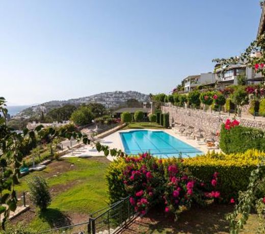 Splendid House with Sea View and Shared Pool in Bodrum