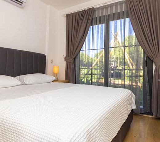 Apartment with Common Garden in Heart of Bodrum