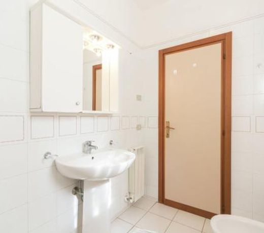 Flat in villa with air condition close to the beach
