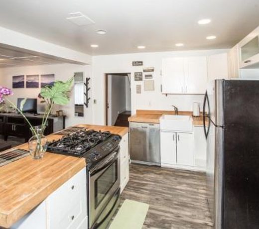 Greenlake Garden Unit