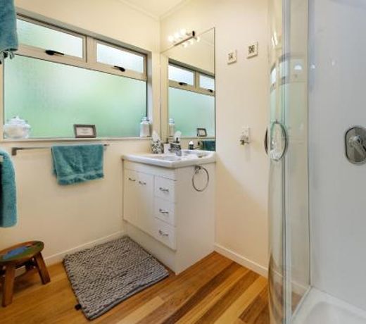 Explore Piha - Piha Holiday Home