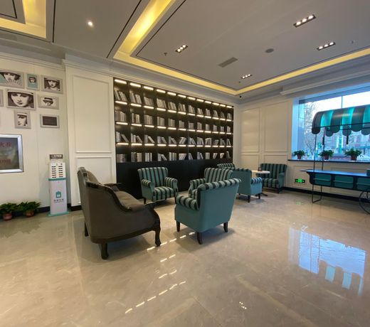 Xana Hotelle Shenyang Zhongshan Plaza the Affiliated First Hospital of China Medical University