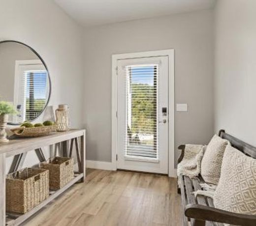 The Dogwood Â· 5BR - The Dogwood *NEW* Spring Discounts, ON Lake