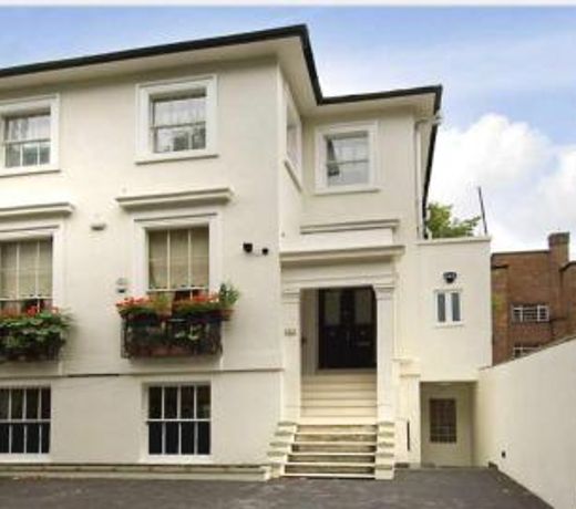 St Johns Wood 3 Bed Executive apartment