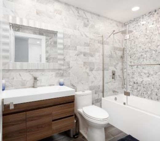 Modern Condo Tennis Resort in Naples Sleeps 5 Lake View