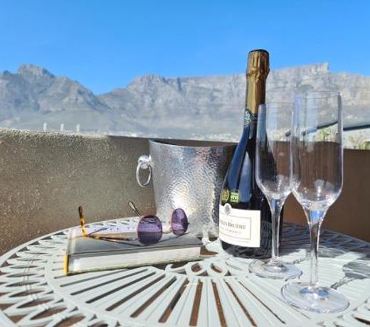 Table Mountain View Villa