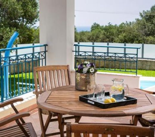 Villa Cara