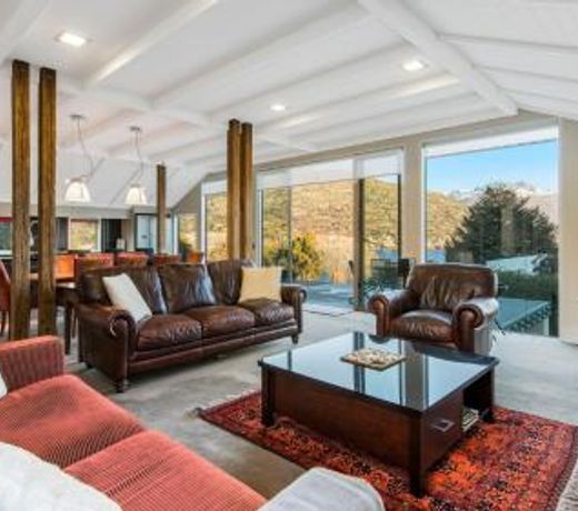 Stewart Lodge Luxury Spa