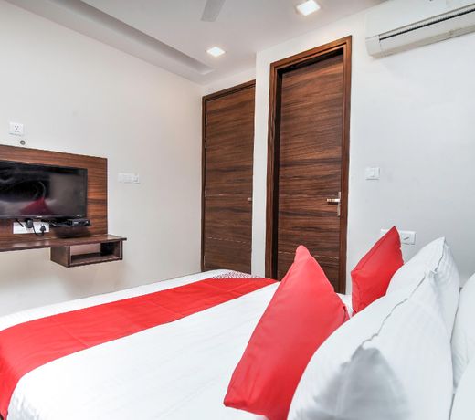 OYO Flagship 65949 3D Residency, Ganapathy.