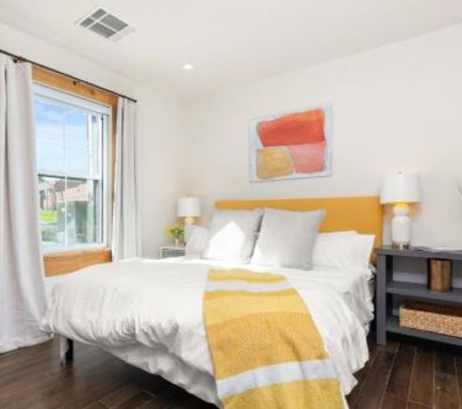 The 1865 - Immaculate Condo & Pool - Near Downtown condo