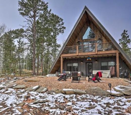 Modern Lead A-Frame with Hot Tub Hike, Bike and ATV!