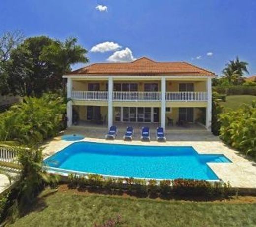 Villa Hermosa Spacious villa minutes from downtown