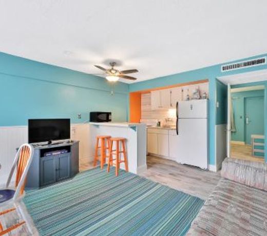Daytona Inn Unit 227