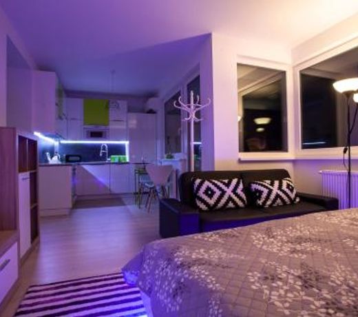 Air-Conditioned City View Apartment 24h check-in