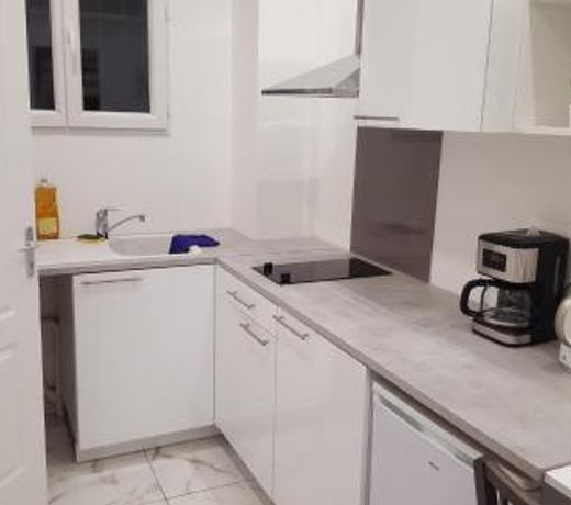 Studio cosy neuf a 8 mn de Saint Lazare