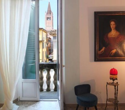 Billie's Flat WHITE - art & design apt in Verona historic centre