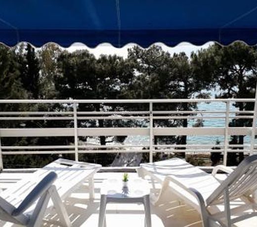 Neraidas home in Loutraki on the sea