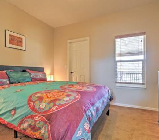 Beautiful Kanab Home with Yard - Walk to Restaurants