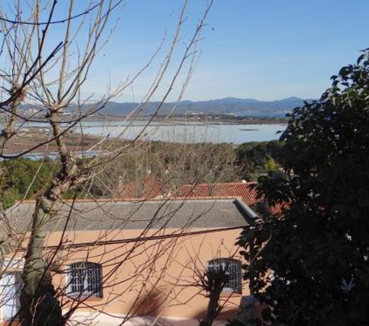 Appartement T2 50m² vue mer Presqu'il de Giens. RC