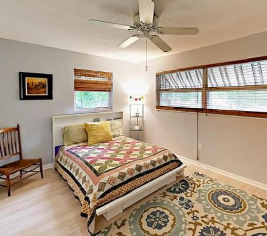 13908 82nd Ter House