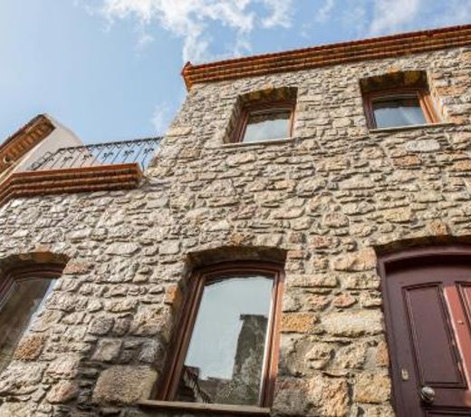 Two Stone Homes Metis