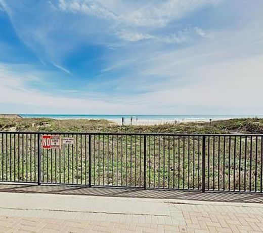 4400 Gulf Blvd Condo Unit 105