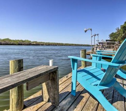 Audubon Suite Studio with Pier on Arroyo River!