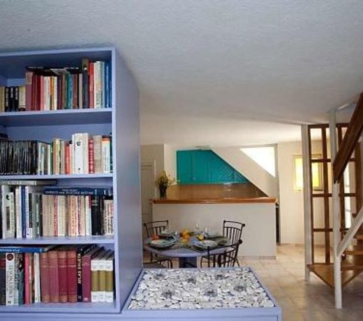 Villa in Pucisca Sleeps 5 includes Air Con and WiFi