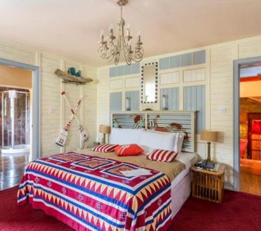 Summer Cove Chateau Sleeps 24 WiFi