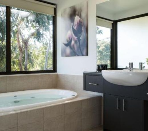 Lake Daylesford Lodge 6