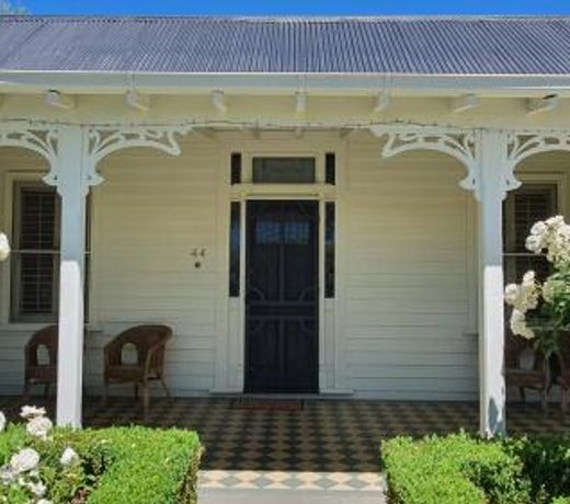 Lauristina Guest House