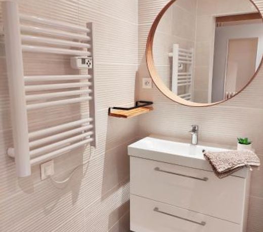 157m2 refait a neuf, 4 salles de bain, 2 parkings, 4 chambres en hypercentre