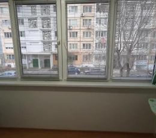 Large 2-bedroom apartament in the center