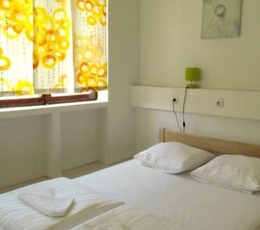 Private Rooms & Hostel Old Lab