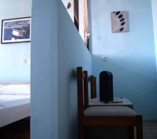 Private Rooms & Hostel Old Lab