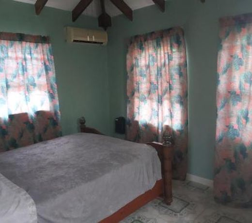 Maxwell Beach Apartments 1bed